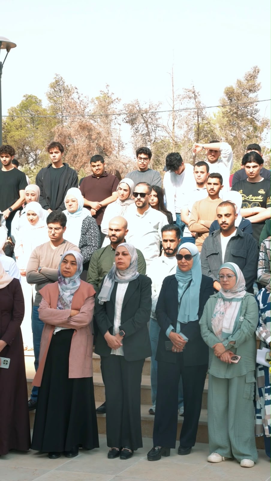 جامعة ابن سينا للعلوم الطبية تُنظِّم وقفة تضامنية تنديدًا لحادثة الكرك