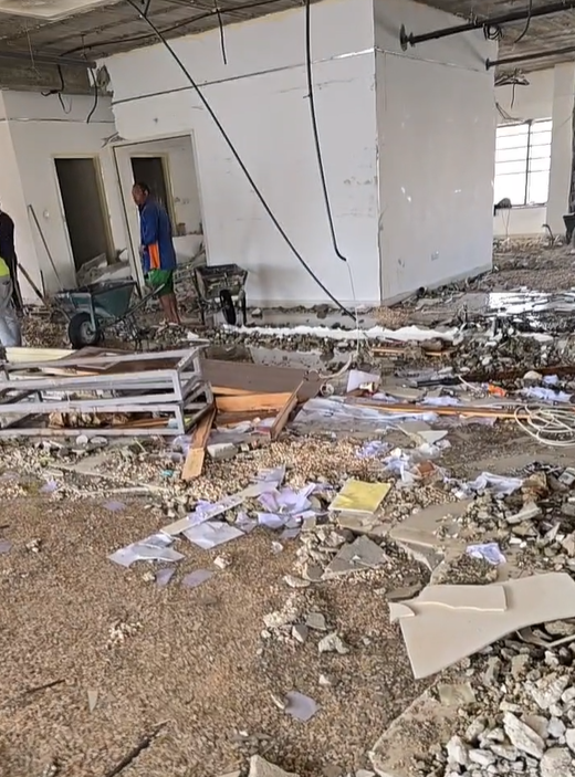 بلدية إربد: لا انهيارات في مجمع السفريات ..  وصيانة وديكور 