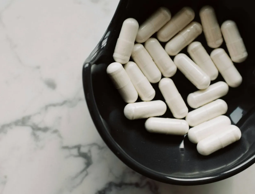 هل يسبب تناول المغنيسيوم على معدة فارغة آثاراً جانبية؟ 