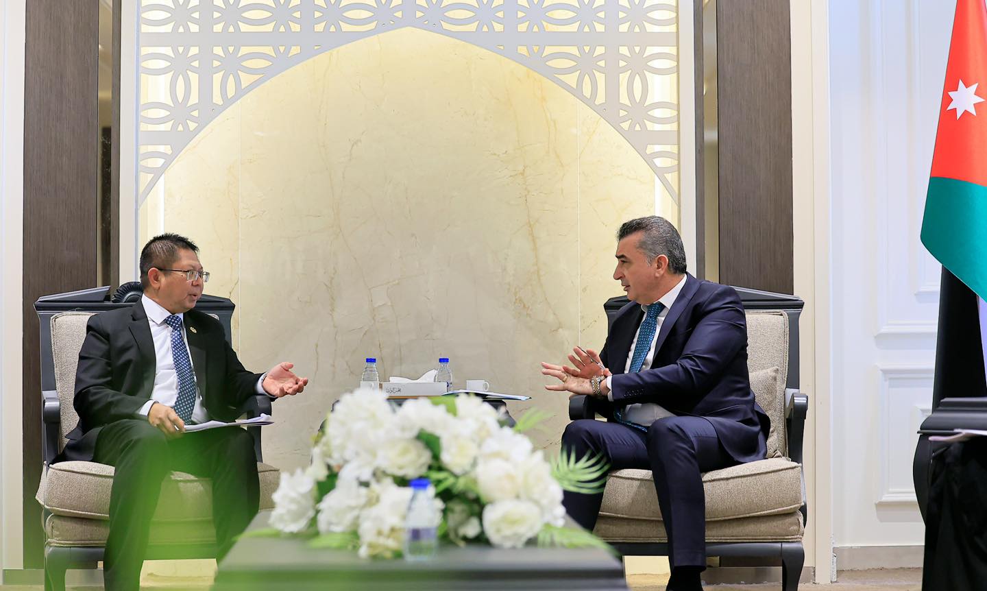 الخارجية النيابية تبحث مع السفير الماليزي تعزيز العلاقات والتعاون البرلماني