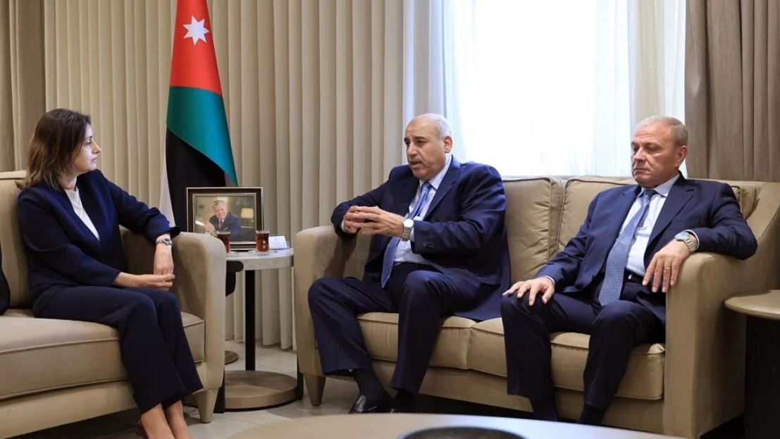 رئيس النواب يبحث مع السفيرة اليونانية تعزيز العلاقات الثنائية والتعاون المشترك