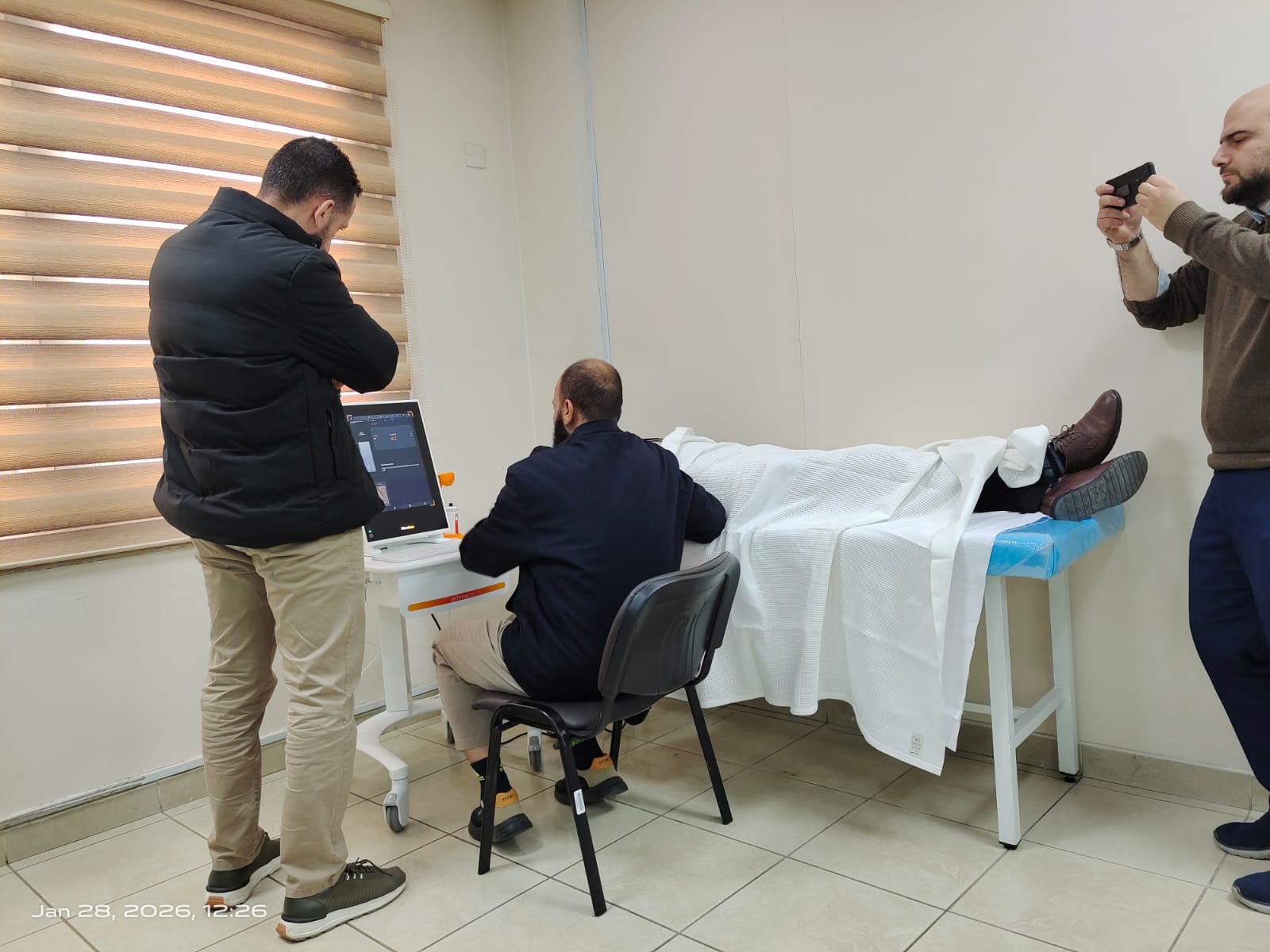 مستشفى الاستقلال يعقد دورات طبية متخصصة لأطباء من ليبيا 