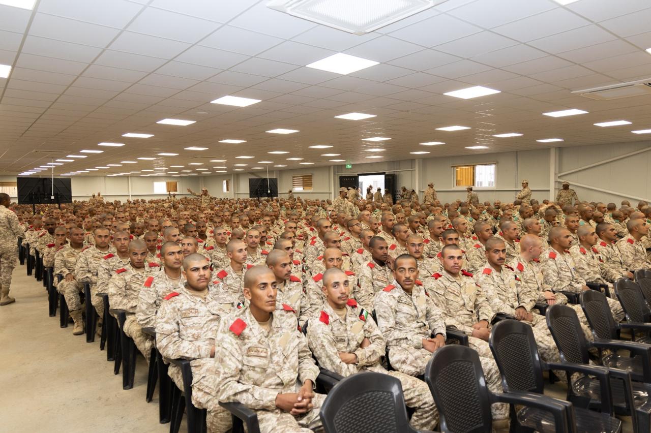 وزارة العمل تنفذ محاضرات توعوية للمشاركين في خدمة العلم