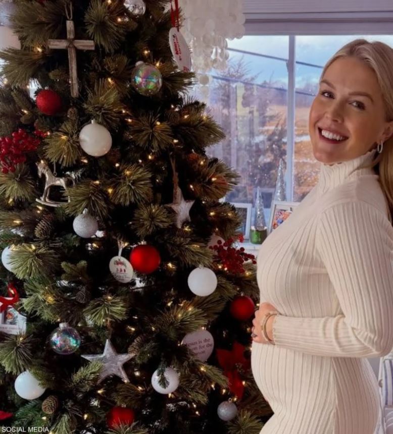 سابقة تاريخية في البيت الأبيض ..  هدية عيد الميلاد