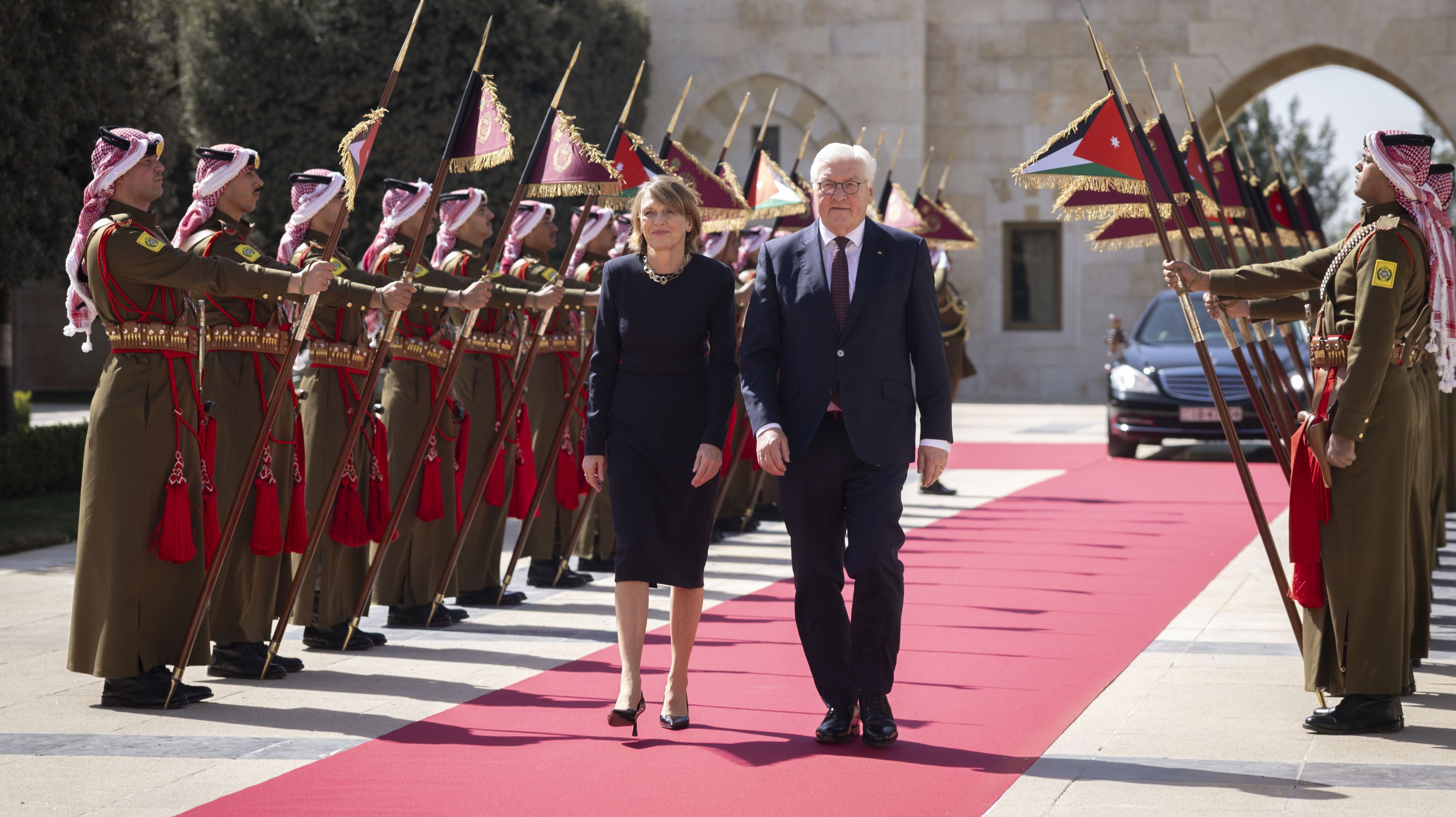 الرئيس الألماني يختتم زيارته للأردن