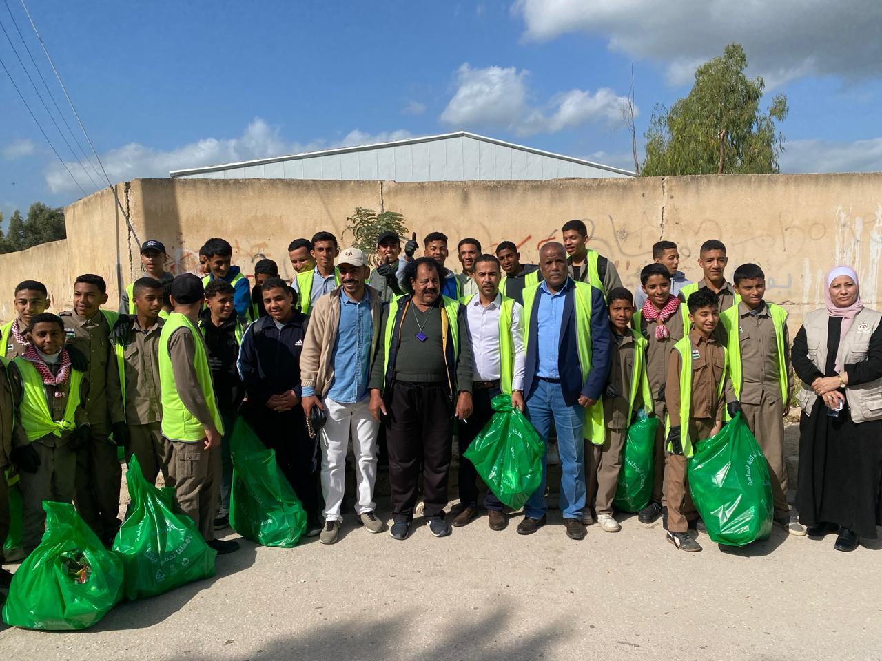 حملة نظافة في الشيخ حسين لتعزيز الوعي البيئي