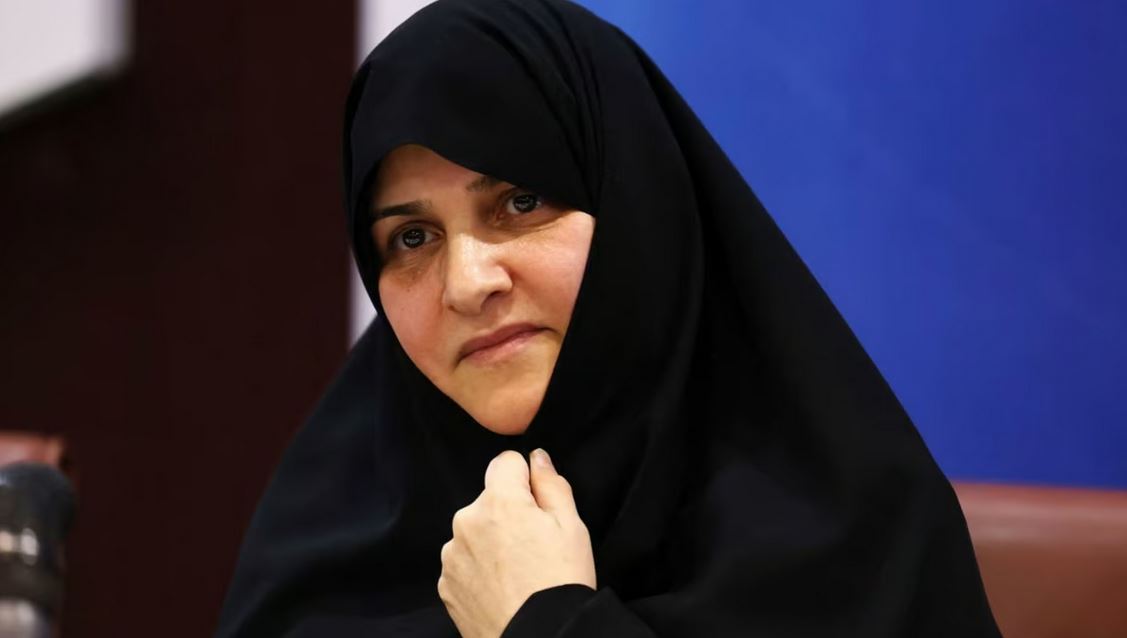 إيران ..  زوجة رئيسي تحسم الجدل بشأن ترشحها للانتخابات