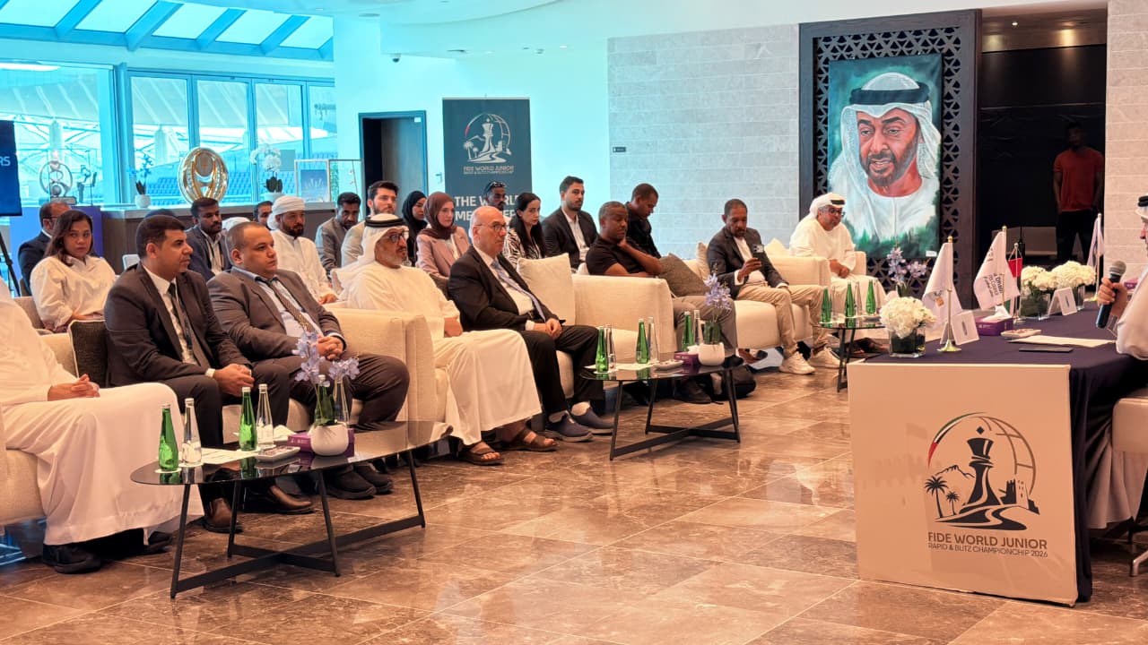 150 لاعباً ولاعبة من 40 دولة في مونديال الشطرنج بالعين