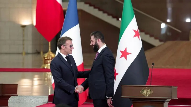 سوريا وفرنسا تعلنان الاتفاق على بدء تبادل السفراء