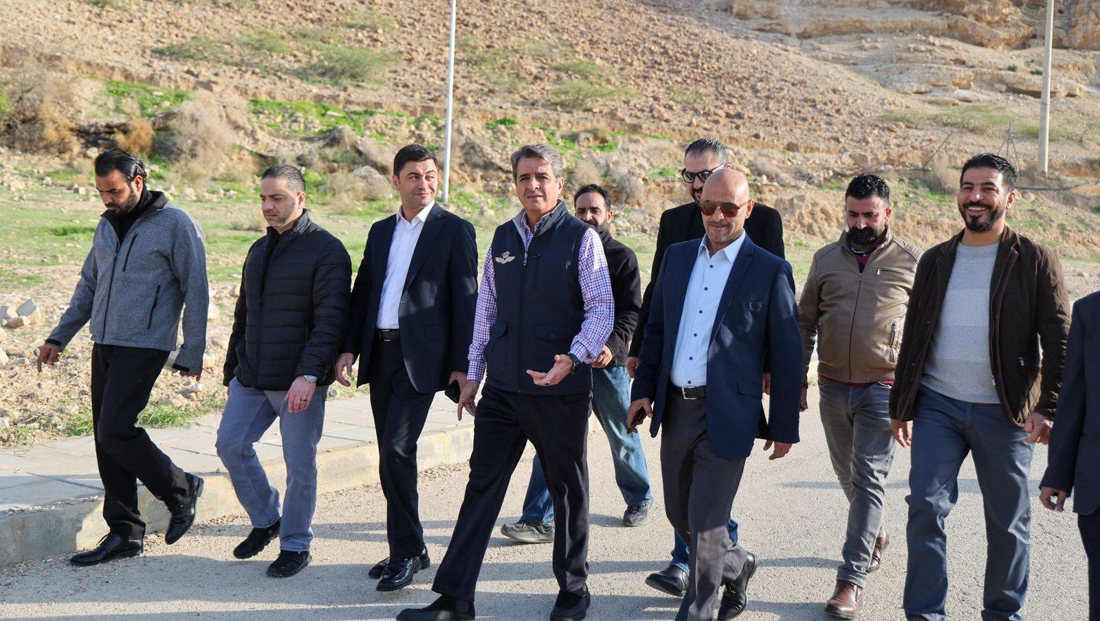 وزير الشباب يتفقد منشآت في الأغوار الوسطى والشمالية