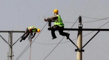 مطالب عمالية امام شركات الكهرباء 