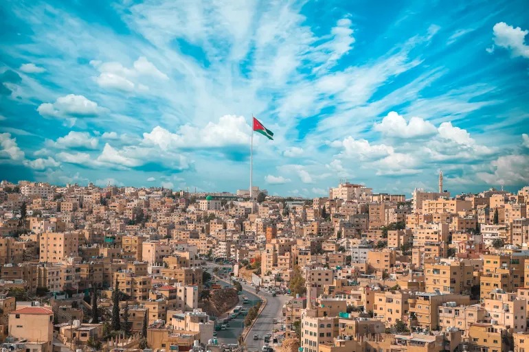 عمان ابرد عواصم المنطقة ليلة الثلاثاء الأربعاء 