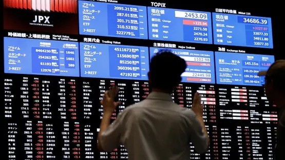 أسهم التكنولوجيا تقود الأسواق الآسيوية إلى التراجع