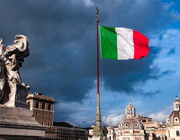 وزير إيطاليا: لن ننجر إلى حرب إيران 