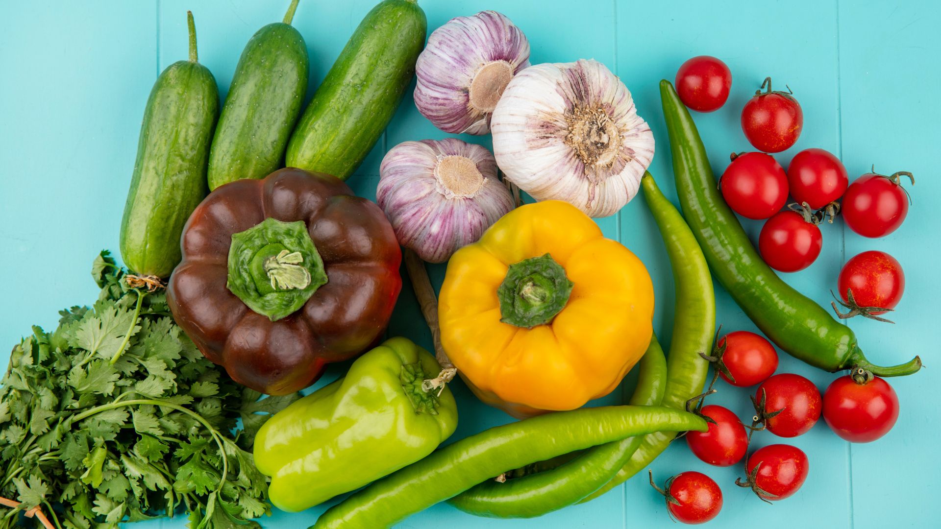 أسعار الخضار والفواكه في السوق المركزي السبت