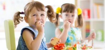 شرح آداب الطعام للأطفال