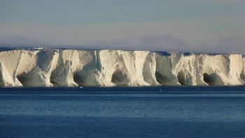 أكبر جبل جليدي في العالم قد يختفي قريبا
