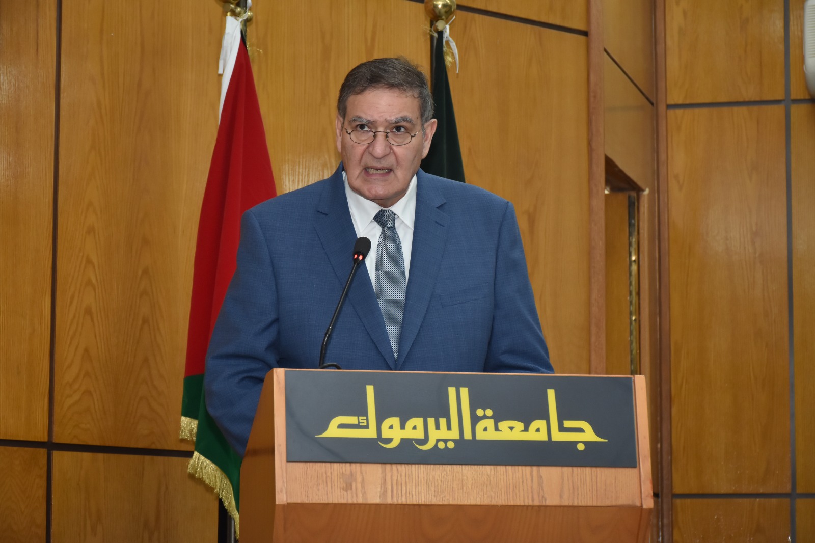 مندوبا عن الأمير الحسن ..  طوقان يرعى الورشة العلمية 14  لمستخدمي مركز السنكروترون 