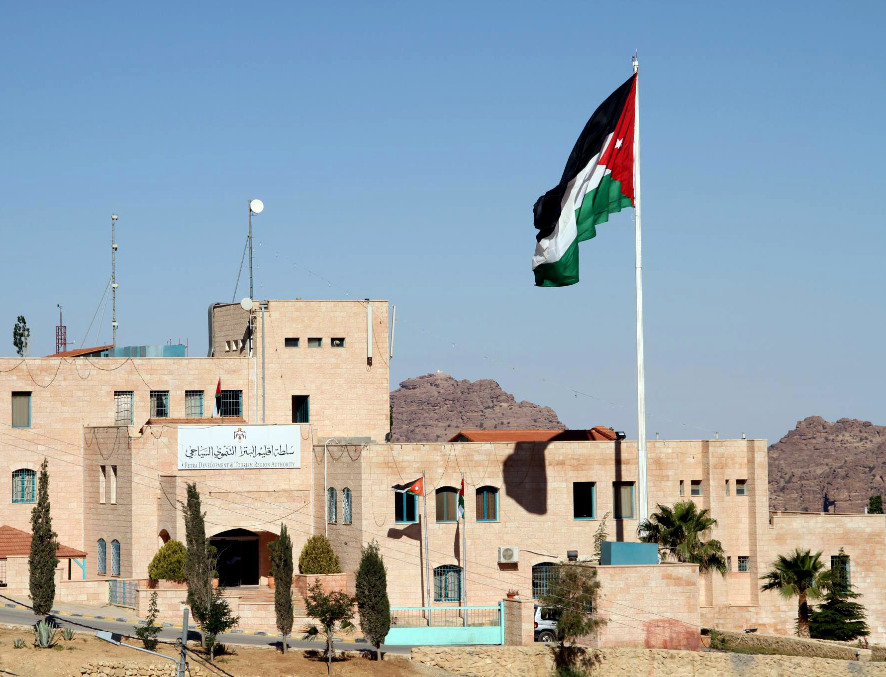 إقليم البترا تحذر من السيول وتدعو للابتعاد عن مجاري الأودية