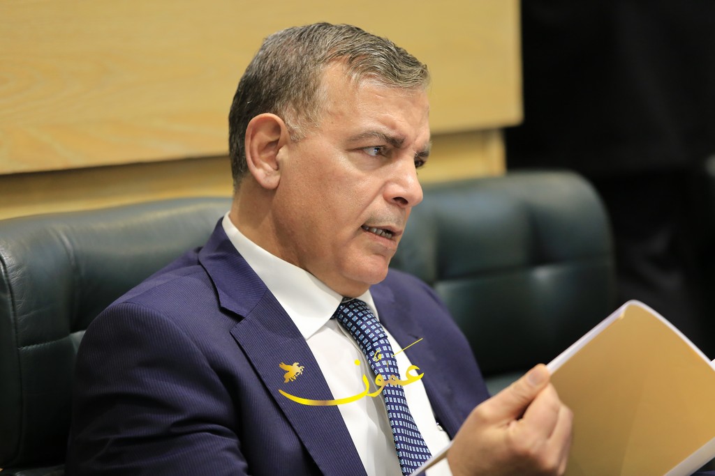 ماذا علق وزير الصحة على الاغنية الخاصة به؟