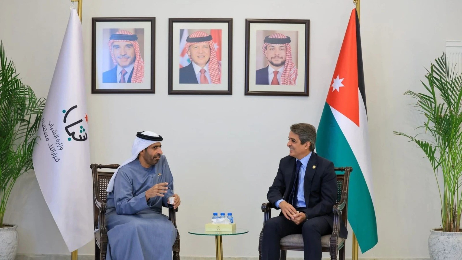 وزير الشباب يبحث والسفير الإماراتي تعزيز التعاون