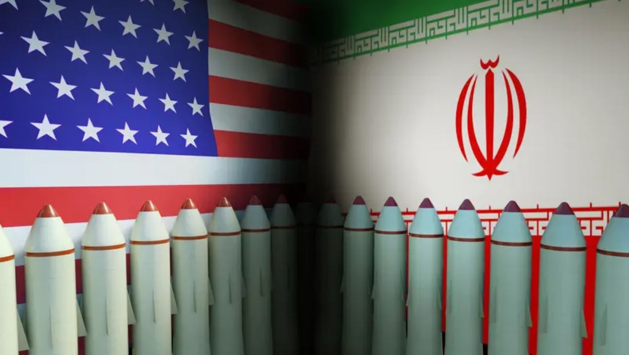 10 سفن وطائرات تجسس ..  أسلحة أميركا المحتشدة بالمنطقة