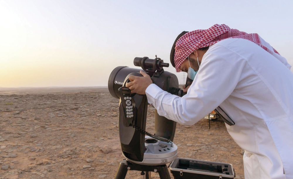 السعودية تدعو إلى تحري رؤية هلال شهر شوال مساء الأربعاء