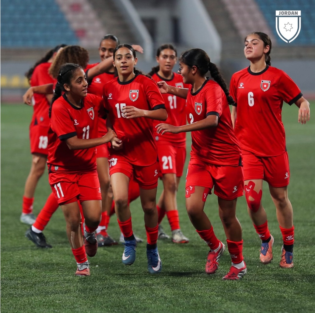 منتخب الناشئات لكرة القدم يلتقي نظيره اللبناني