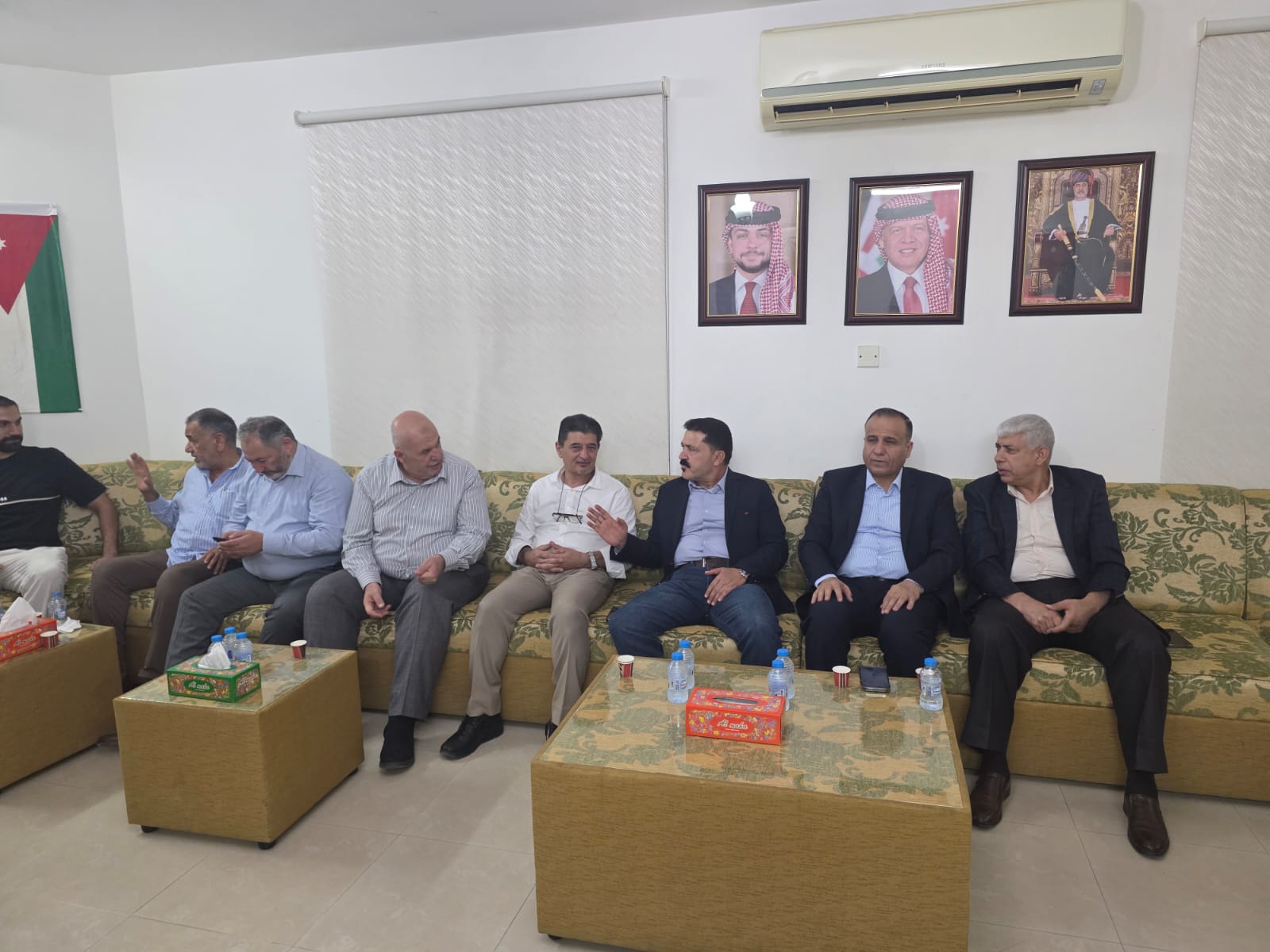 نادي الجالية الأردنية في عُمان يكرّم  عبد الكريم العمري  