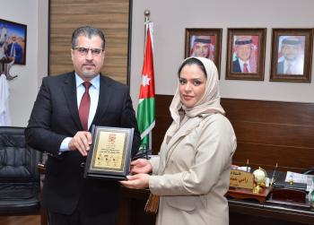 رئيس جامعة البترا يستقبل المستشار الثقافي البحريني