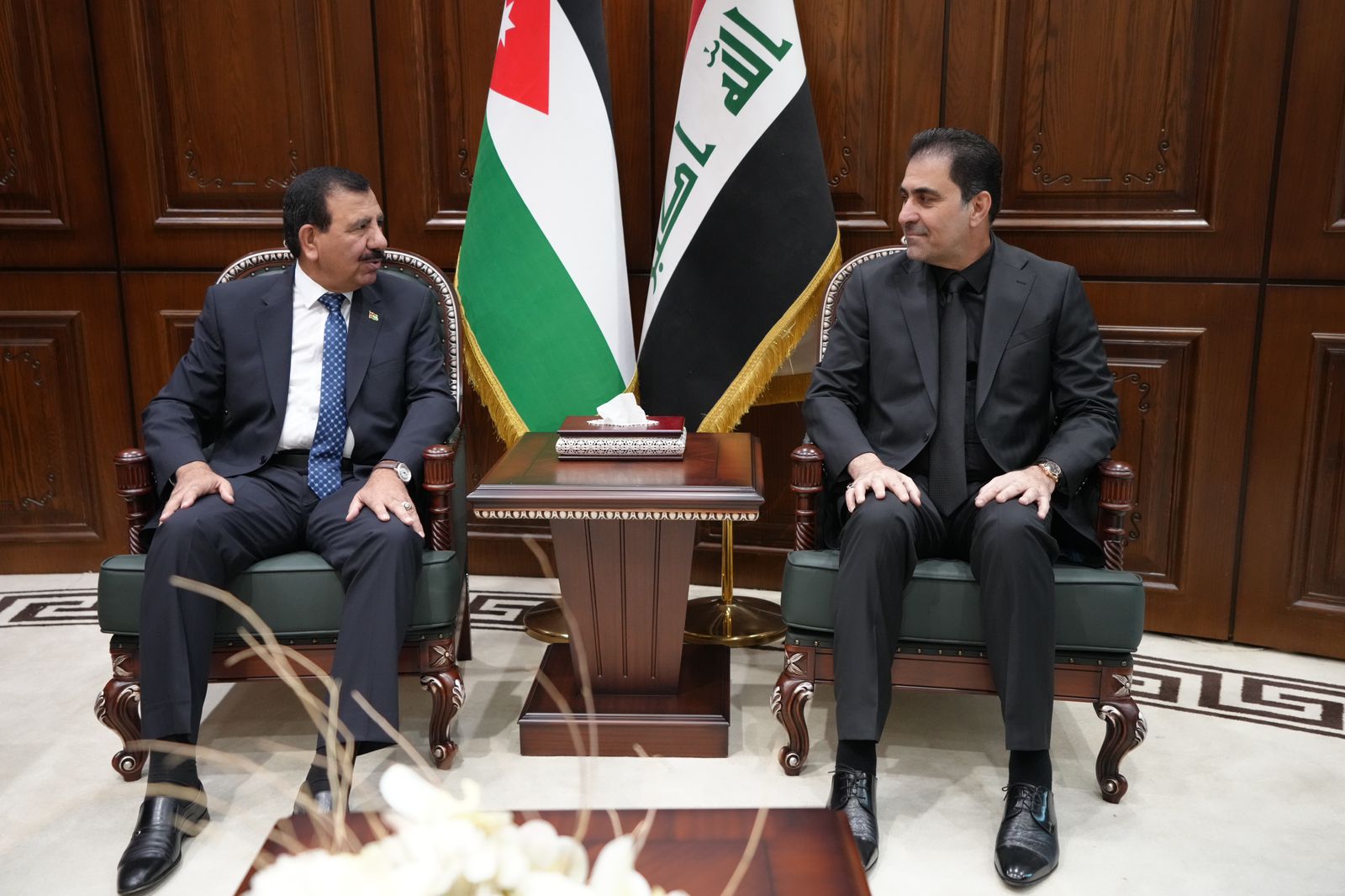 العراق يتطلع لتفعيل قوانين ومباحثات اقتصادية وأمنية مع الأردن